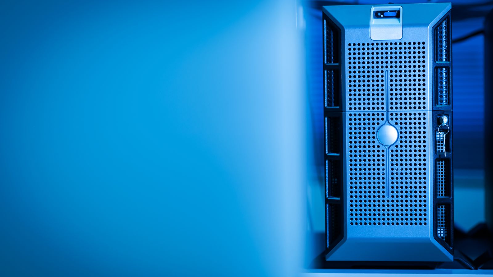 AFR-IX lights up Raxio data centres in Angola, Mozambique 1 Server units in a Tier III data centre