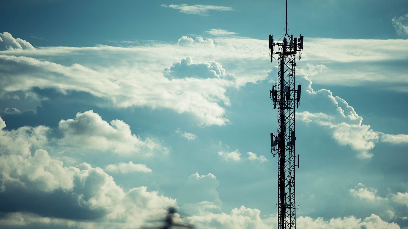 Ghana opens 5G spectrum bidding after NGIC monopoly ends