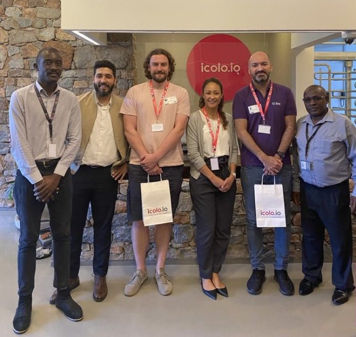 iColo and LINX team together at a data centre visit in August 2022