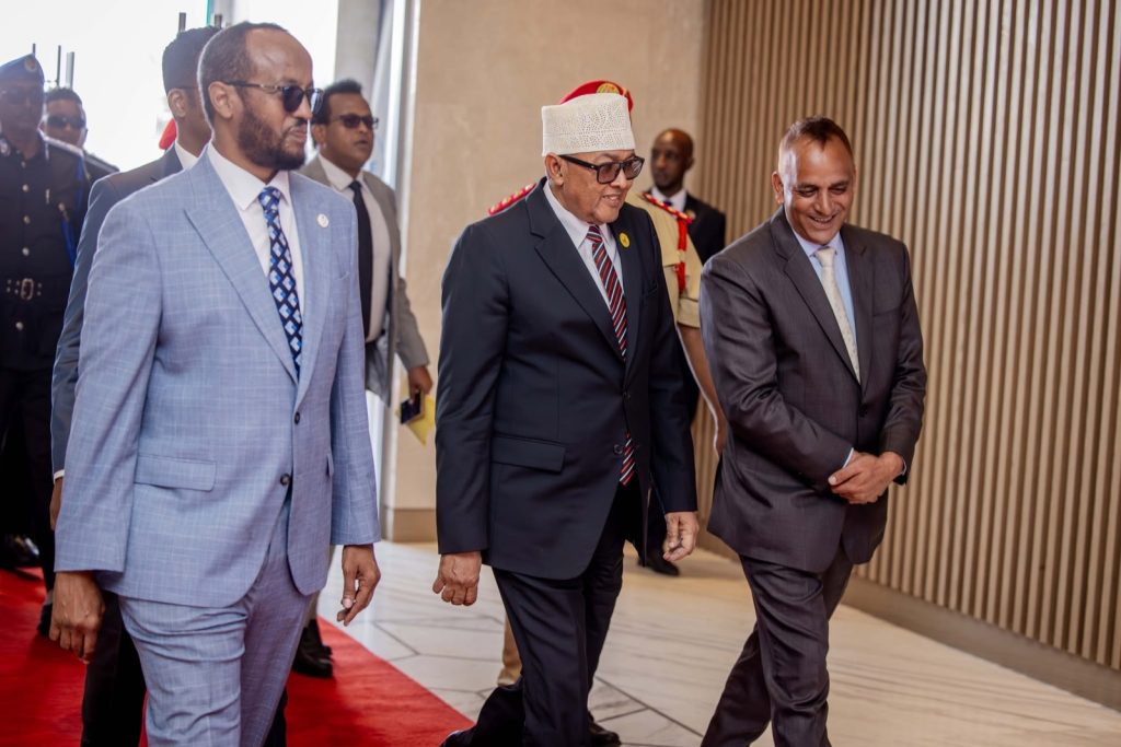 Q&A: building a digital Islamic bank in Somaliland 9 Officials walk a red carpet into the Wadaag Bank launch ceremony at the Sarovar Premiere Hotel in Hargeisa, Somaliland.